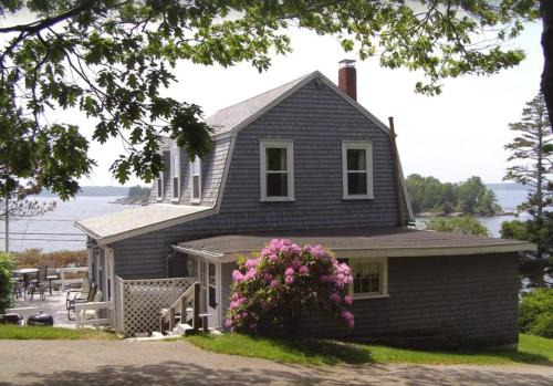 Spruce Ledge