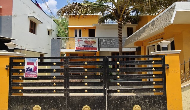 Square & Dormitory Stays