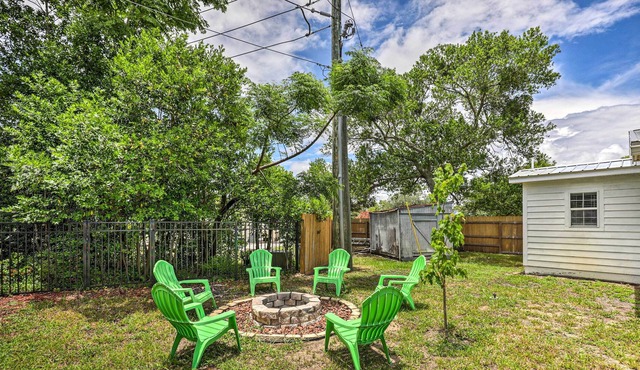 St Augustine Escape w/ Spacious Yard + Grill