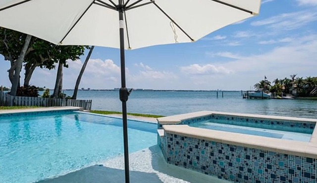 St Pete Beach Belle Vista 3bd 4ba Waterfront Pool