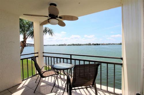 St Pete Isla Del Sol Casa G 207 Bay Front 2 2