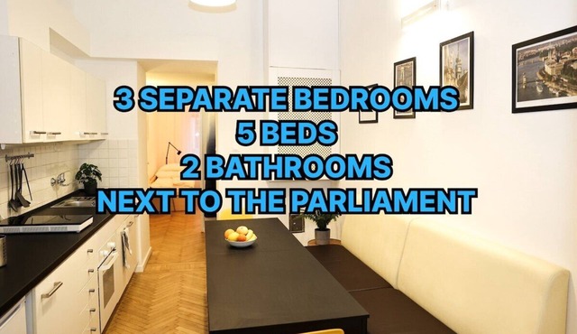 St. Stephan apt. 3 BDR, 2 BATH, 5 beds, 6 people