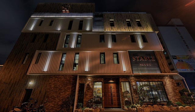 Stable Hotel