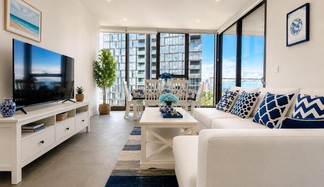 Stadium View Oasis 2BR with Free Parking