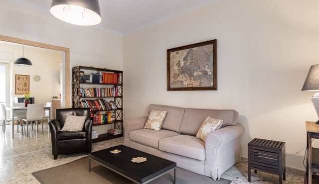 Stadium &Villa Bellini Big APT with Terrace x5