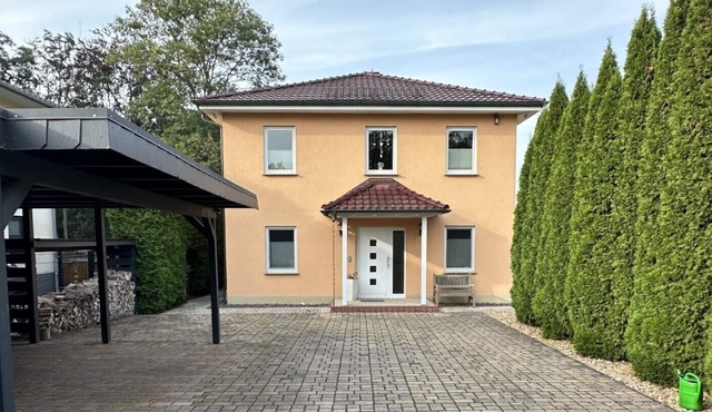 Stadtvilla in Leipzig 7 Personen 3 Schlafzimmer 2 Bäder Garten und Terrasse