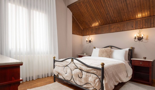 Standard Double Room by Mons Arachova