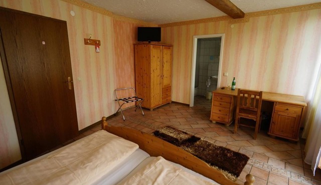 Standard Double Room - Hotel Restaurant Gemünden