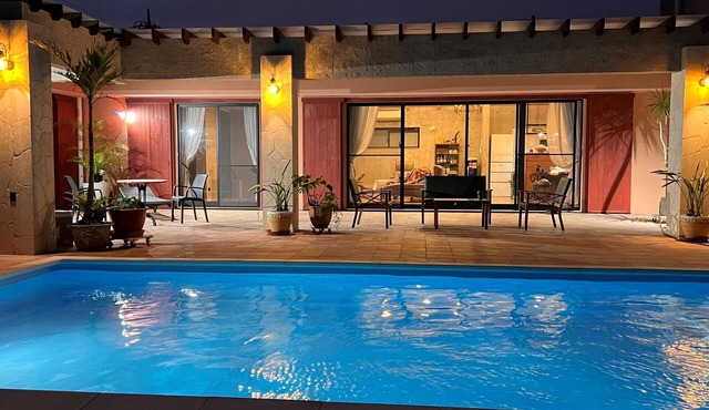 Standard from 2 nights with full-day car rental TOYOTA VOXY 8 Passenger Pool Villa for rent