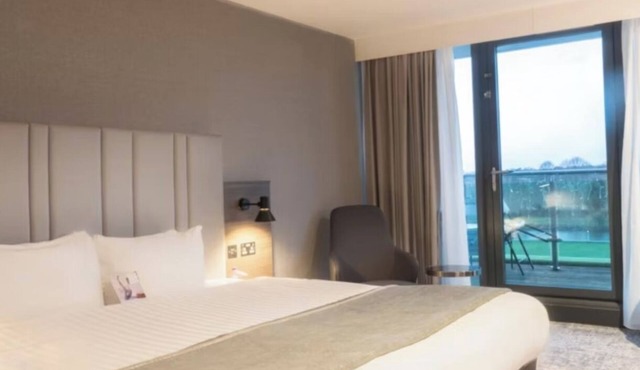 Standard King Or Twin Room Near Balaclava Park LON