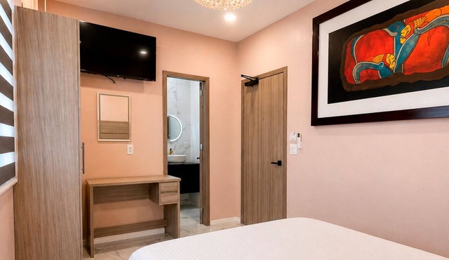 Standard plus room 207 9 minutes from Val'Quirico