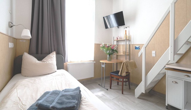 Standard single room, Ap. 15, 16, 24 - Apartments am Schloßpark