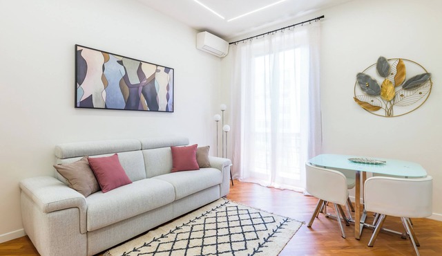 Stanzione Classy Flat at Vomero Central