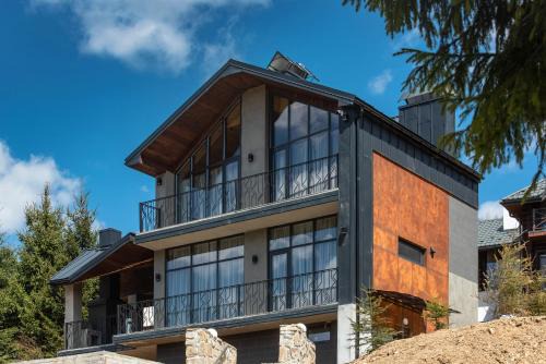 Stara Pravda Villas