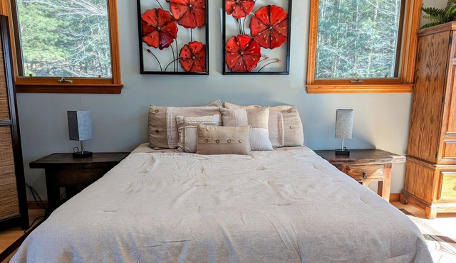 Stargaze & Snuggle Studio Retreat Reconnect with Nature, Embrace Simplicity