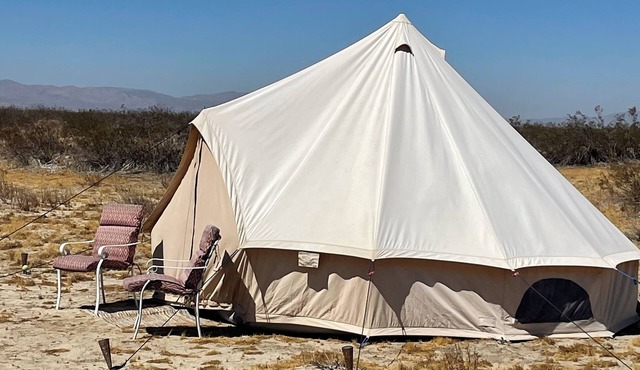 Stargazers delight at desert🏜 yurt with great sunsets and open landscape