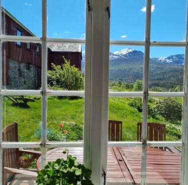 Staurset gård