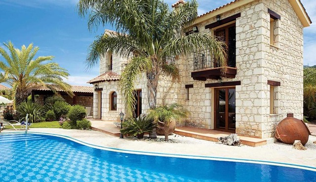 Stavroulla