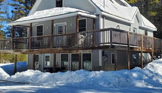 Stay a while at Chalet-A-While! Brand new hot tub and minutes to ski resorts!