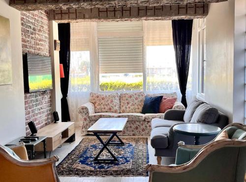 Stay at Home 100 meters to the Sea in URLA