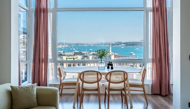 Stay Beyond the Bosphorus #5