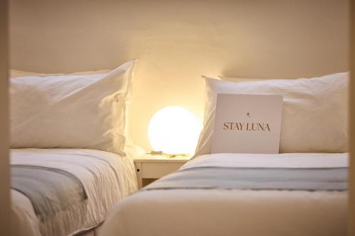 Stay Luna