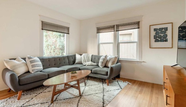 Stay Portland - HeartofBuckman MidCentury Dream 86 WalkScore 3BR