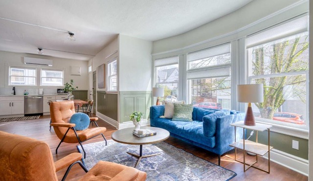 Stay Portland - Renewed Classic Craftsman in SE - 95 WalkScore