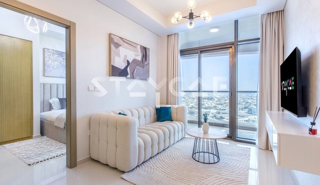 Staycae Holiday Homes: 2-Bedroom Family Friendly, Aykon C- Business Bay