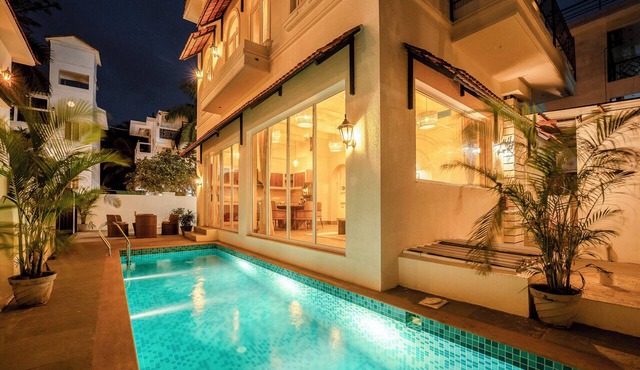 Staymaster White Castle-4BHK