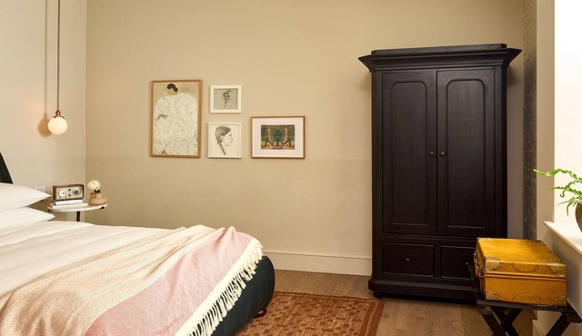 Std King Room at Anna & Bel w/On-site Dining & Close to Fishtown Attractions