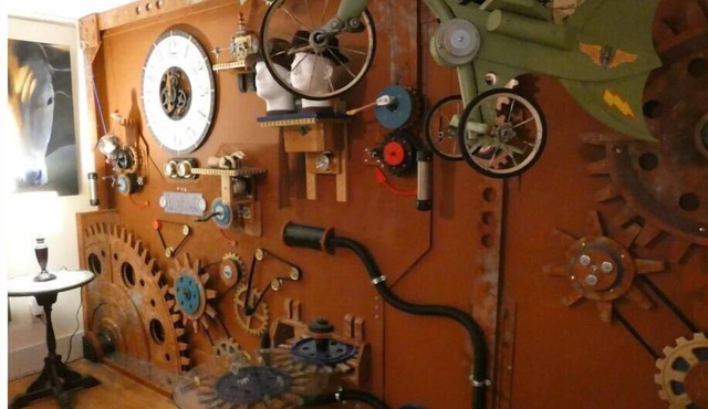 SteamPunk Bunk House and Intergalactic Way Station