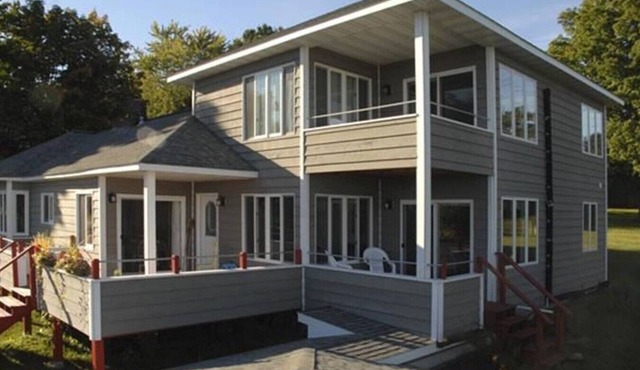 Steeple Hill Flats Two Suites Overlooking Lake Superior