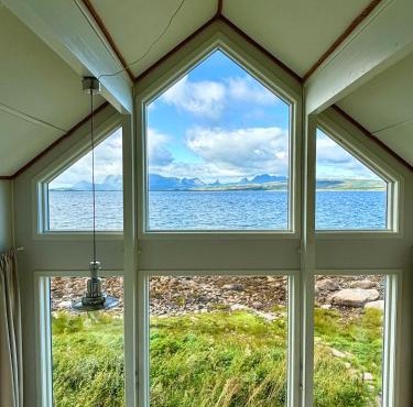 Steigen Cabin North