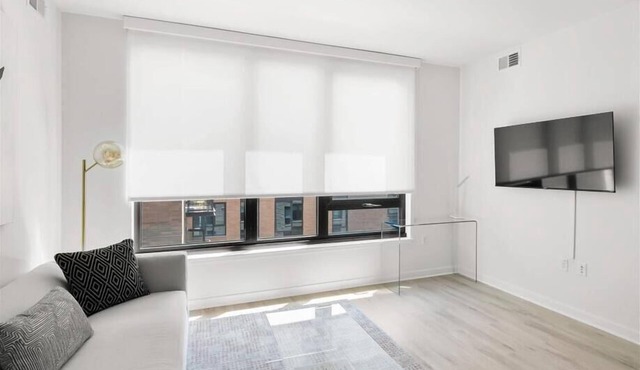 Steps from Metro | 24/7 concierge | Heart of Noma