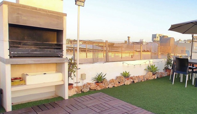 Steps from Seafront — Marsaxlokk Townhouse
