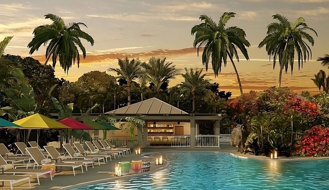 Steps from the Ocean! 2 Units, Pets Allowed, Outdoor Pool!