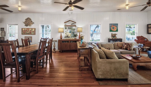 Steps from Tybee’s Beaches & Park│Charming Historic Home w/Modern Comforts
