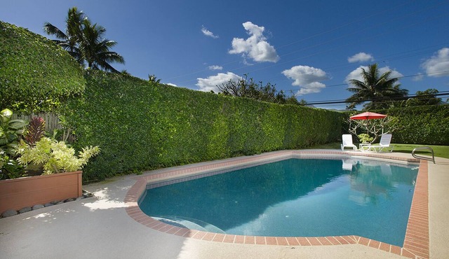 Steps to Beach- Heated Pool- AC-Minimum Stay 7 Nights-CONTACT HOST