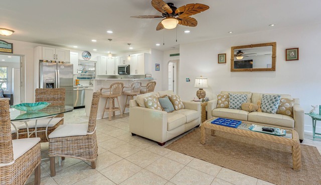 Steps to Sand: Clearwater Family Home w/Game Room