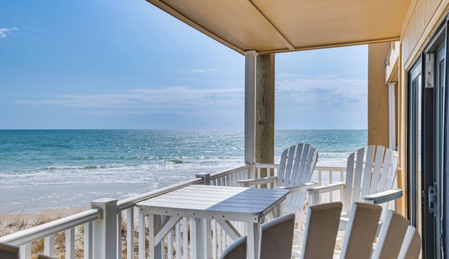 Steps to the Beach: Oceanfront Condo w/Lanai!