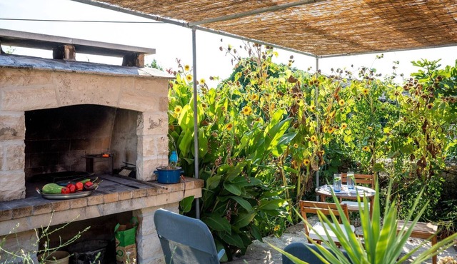 Stone House Harmony -Studio Apartment with Patio and Garden View (2)