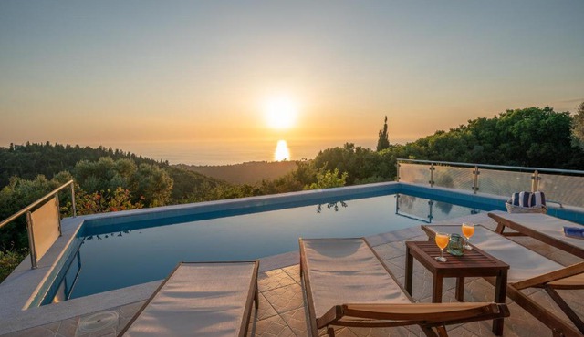 Stone Villa Eriphyle ,private with sunset view!