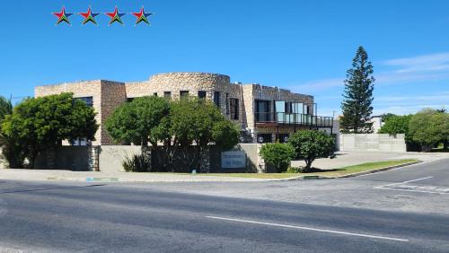 Stonehouse on Main
