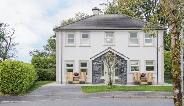STONEYWOOD, pet friendly, with open fire in Culdaff, County Donegal
