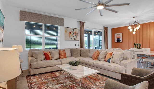 Storey Lake Resort 7 Bedroom Home with Game Room+Pool