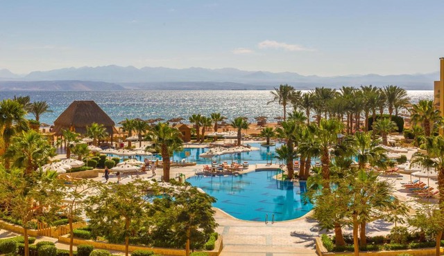 Strand Beach Resort