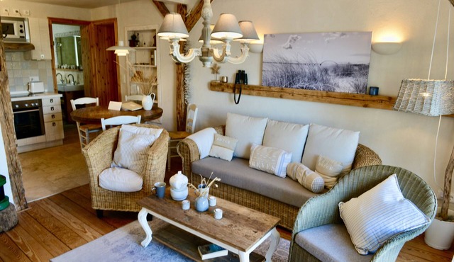Strandhaus-Fehmarn, sun deck, living by the sea, beach and garden