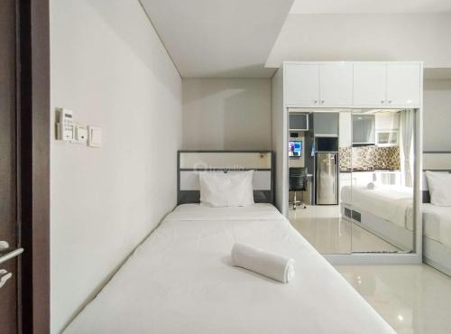 Strategic and Comfy Studio at Skyland City Jatinangor Apartment By Travelio