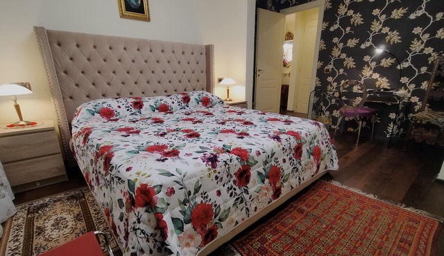 Strategic position, comfortable, elegant apartment with independent entrance